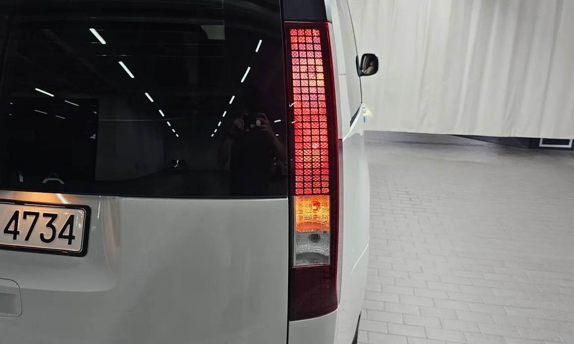 Hyundai Staria