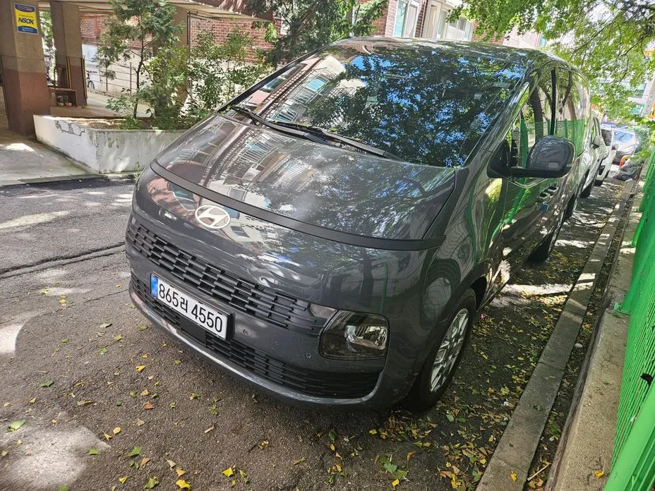 Hyundai Staria