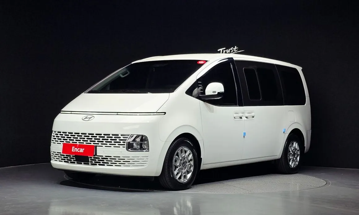 Hyundai Staria