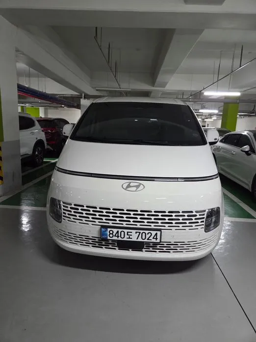 Hyundai Staria
