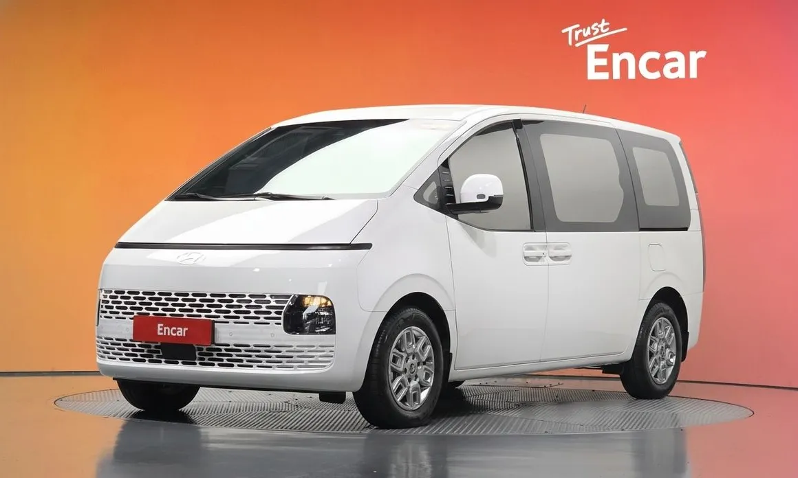 Hyundai Staria