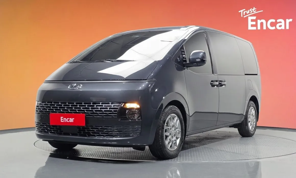 Hyundai Staria