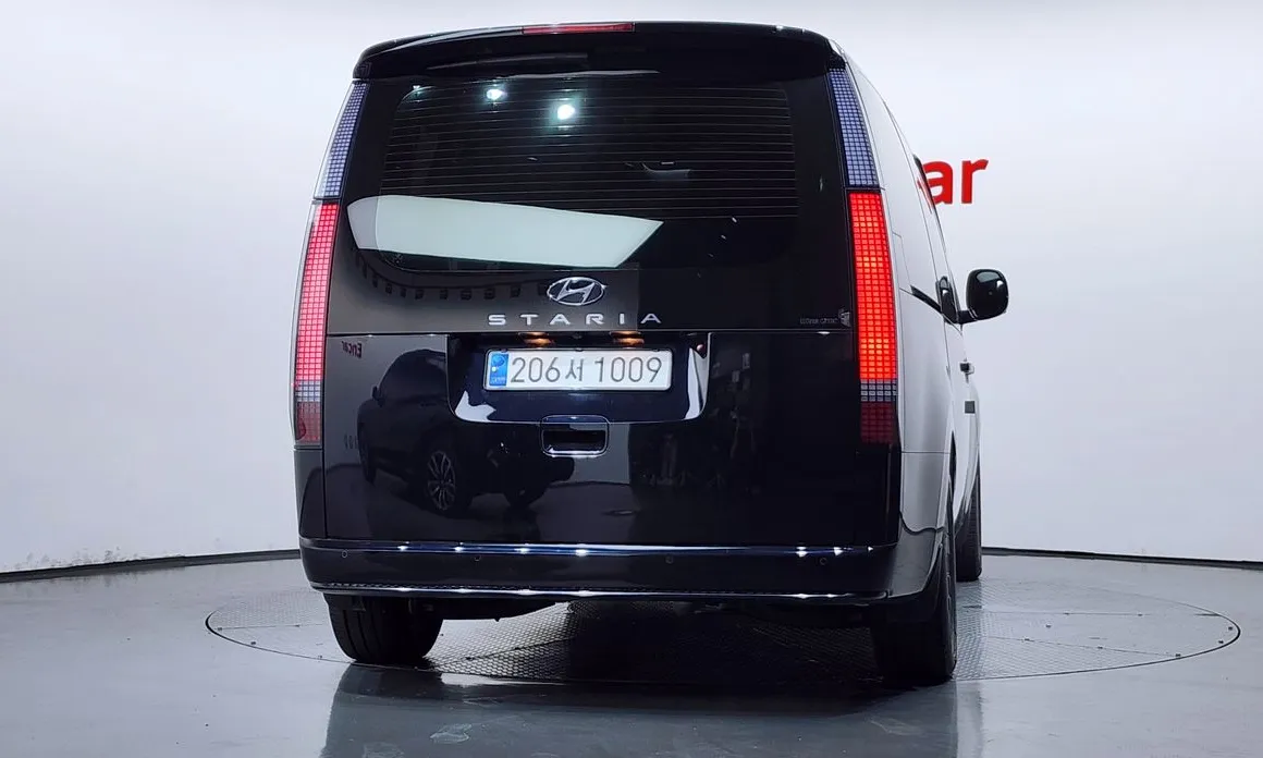 Hyundai Staria
