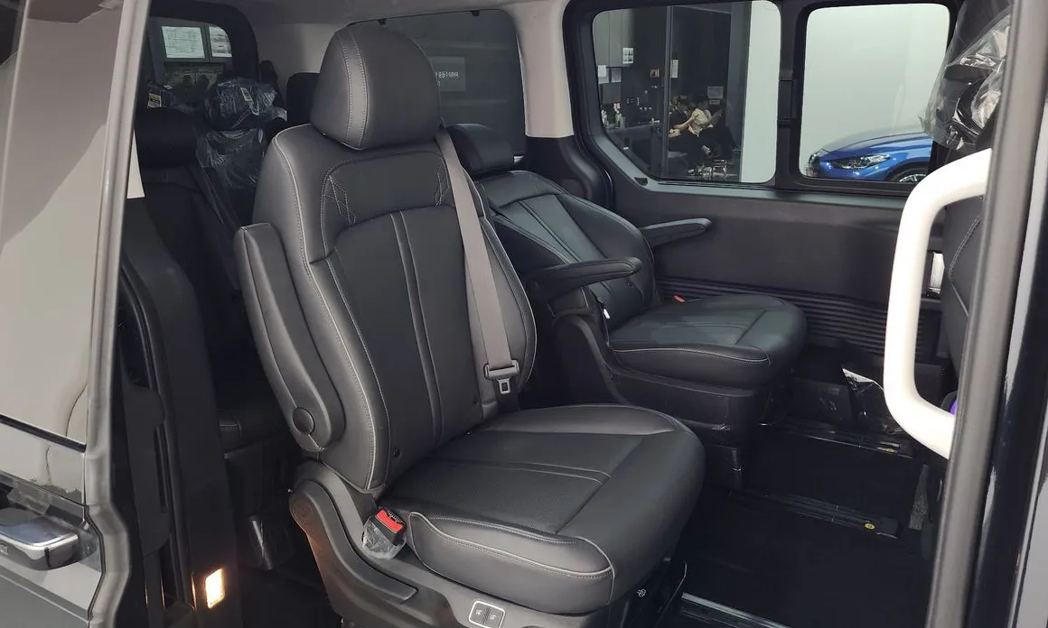 Hyundai Staria