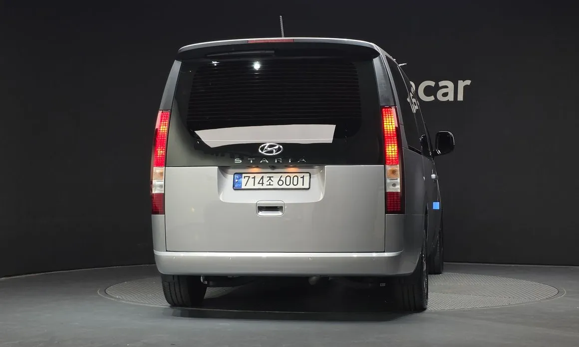Hyundai Staria