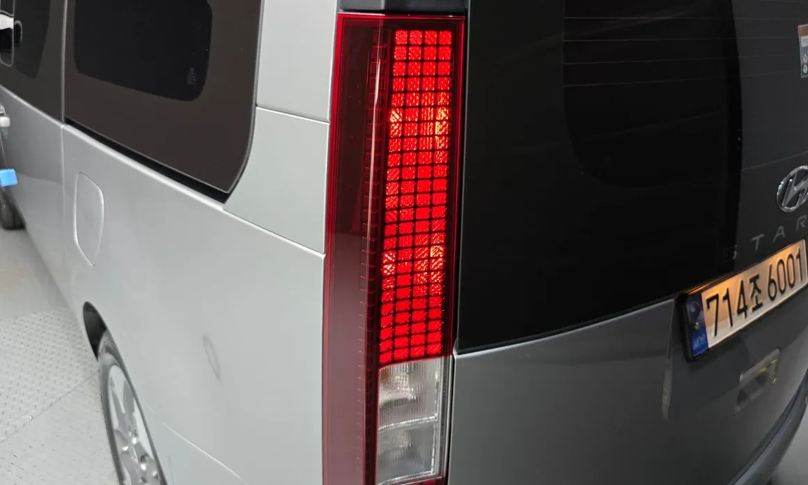 Hyundai Staria