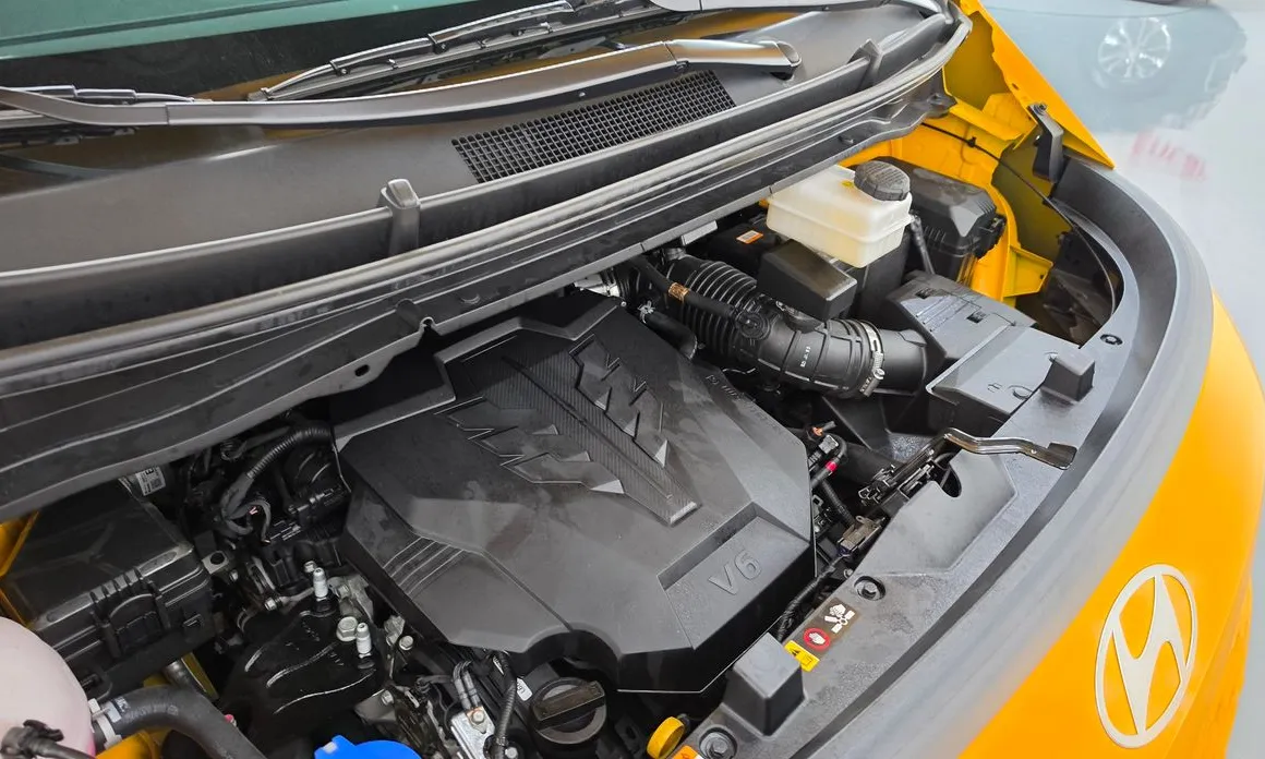 Hyundai Staria