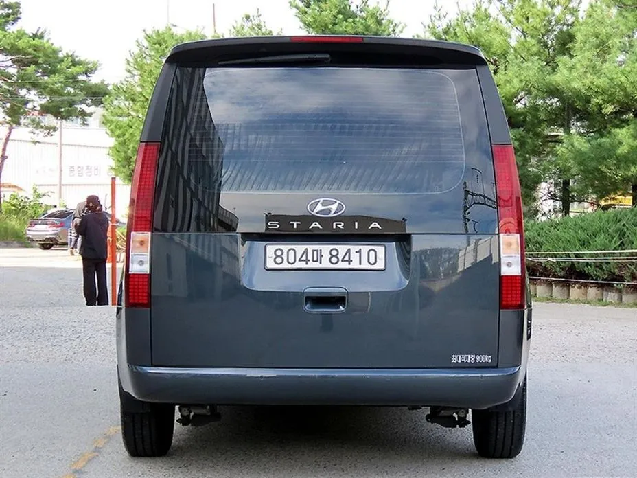 Hyundai Staria