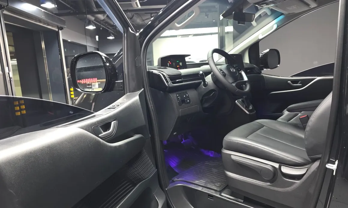Hyundai Staria