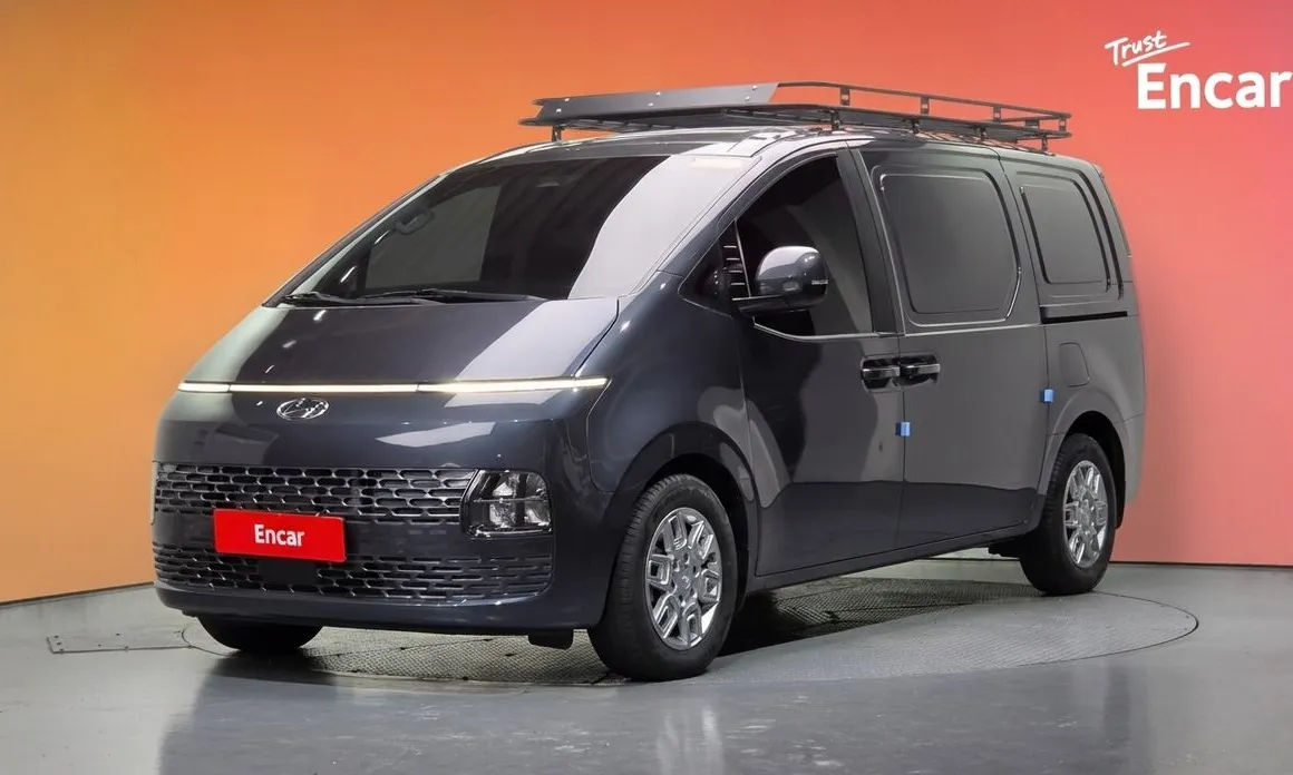 Hyundai Staria