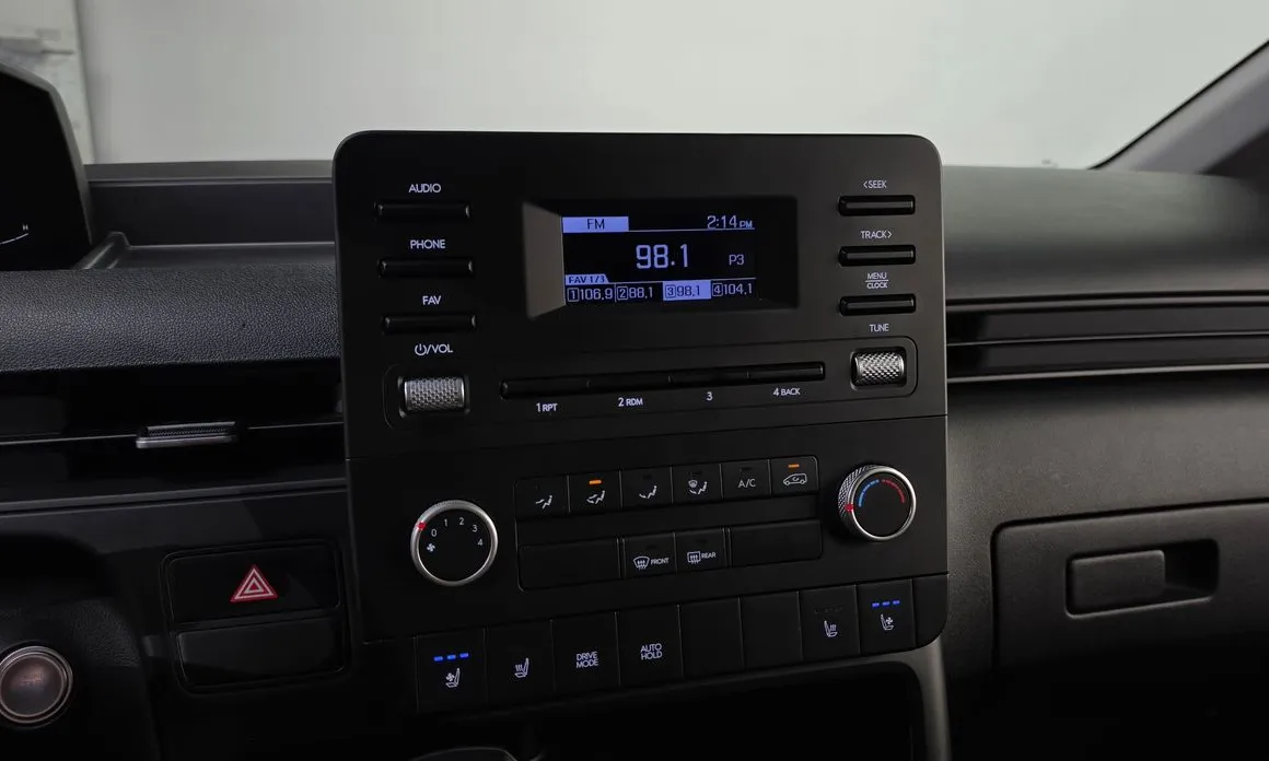 Hyundai Staria