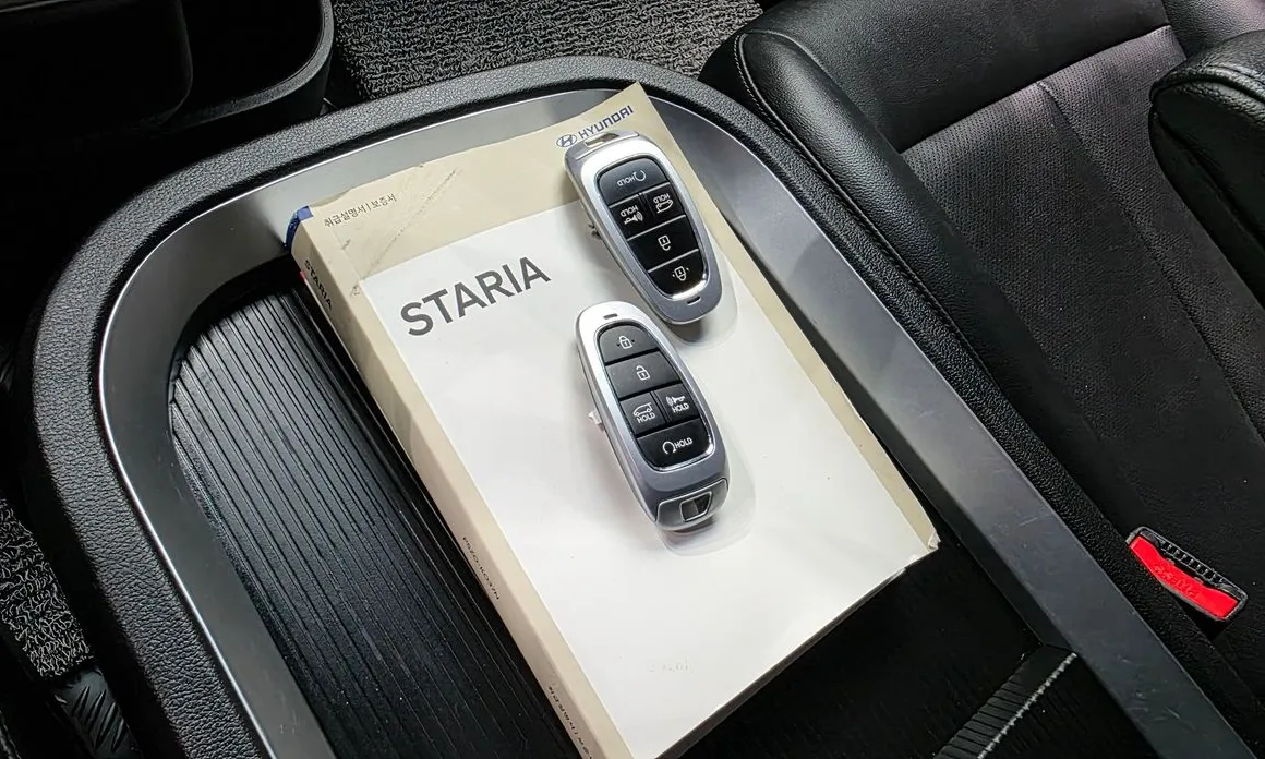 Hyundai Staria