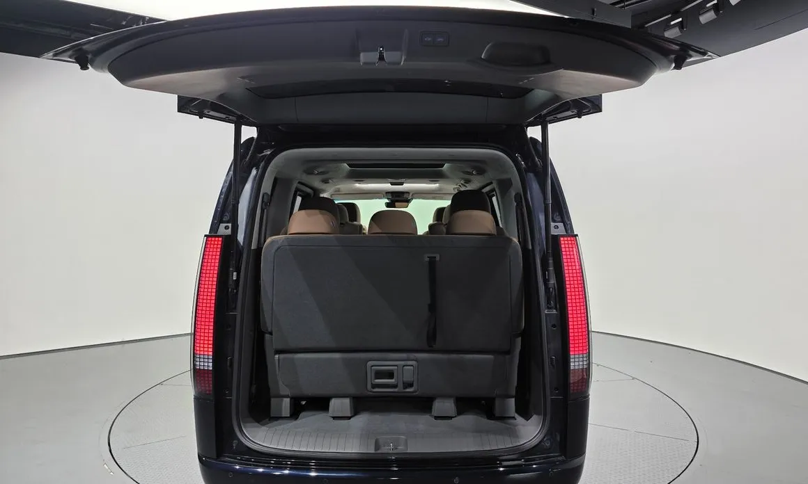 Hyundai Staria