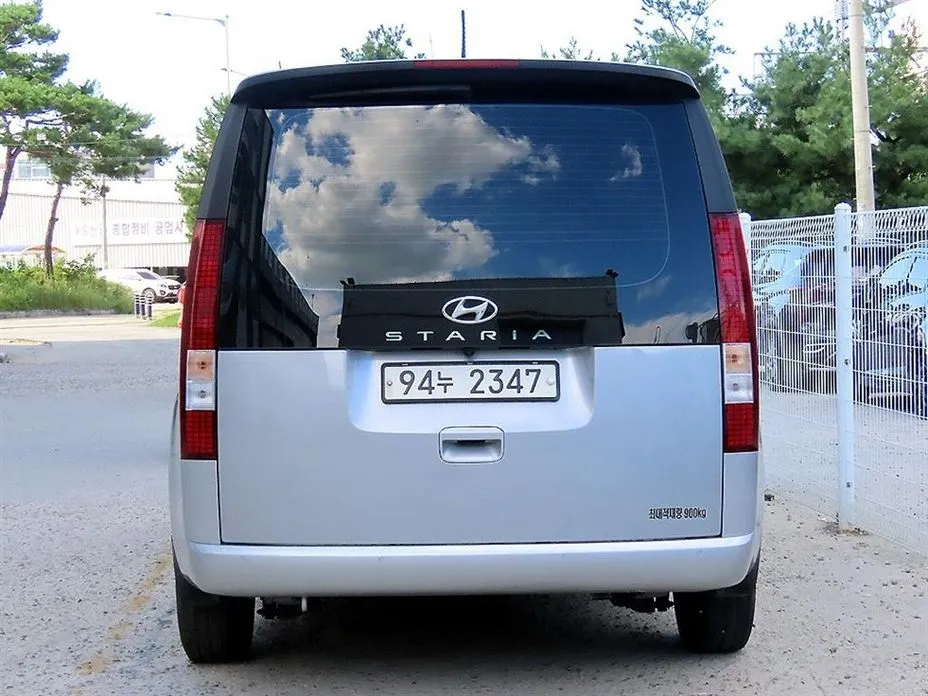 Hyundai Staria