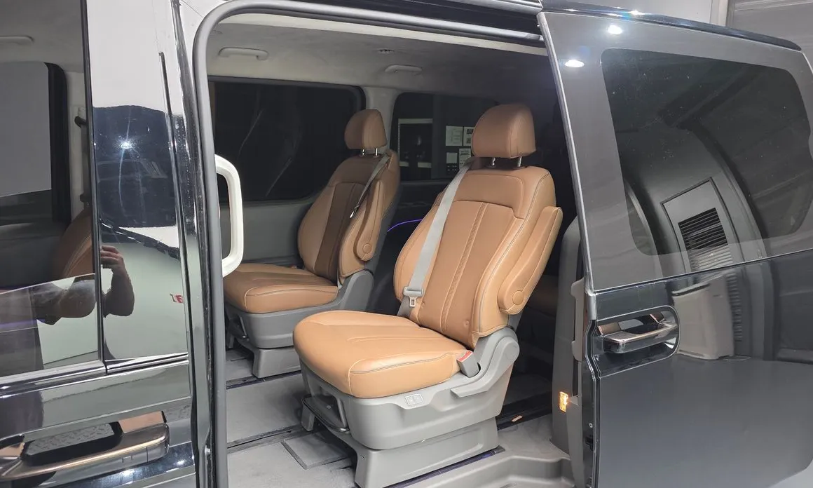 Hyundai Staria