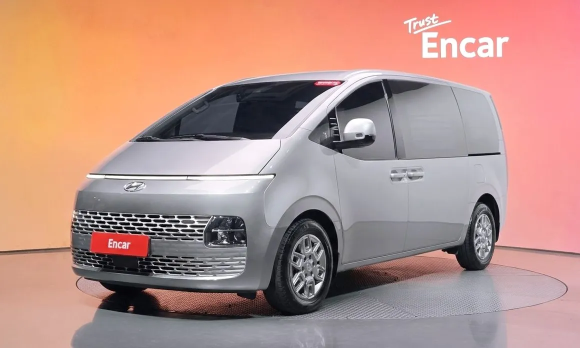 Hyundai Staria