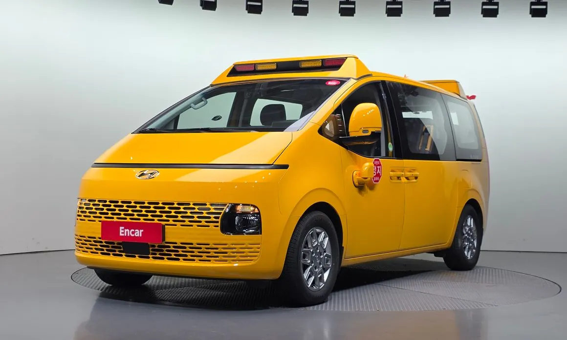 Hyundai Staria
