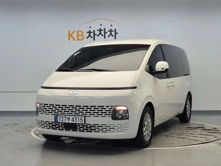 Hyundai Staria