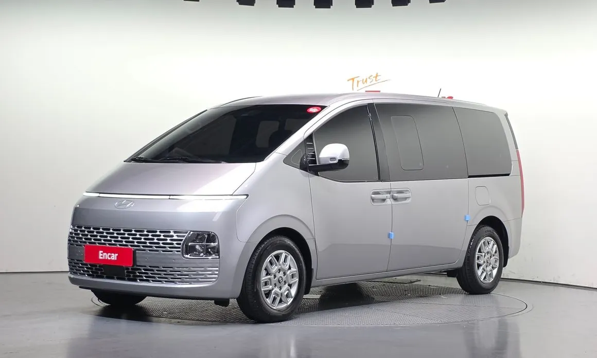 Hyundai Staria