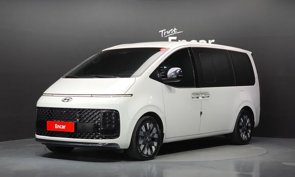 Hyundai Staria
