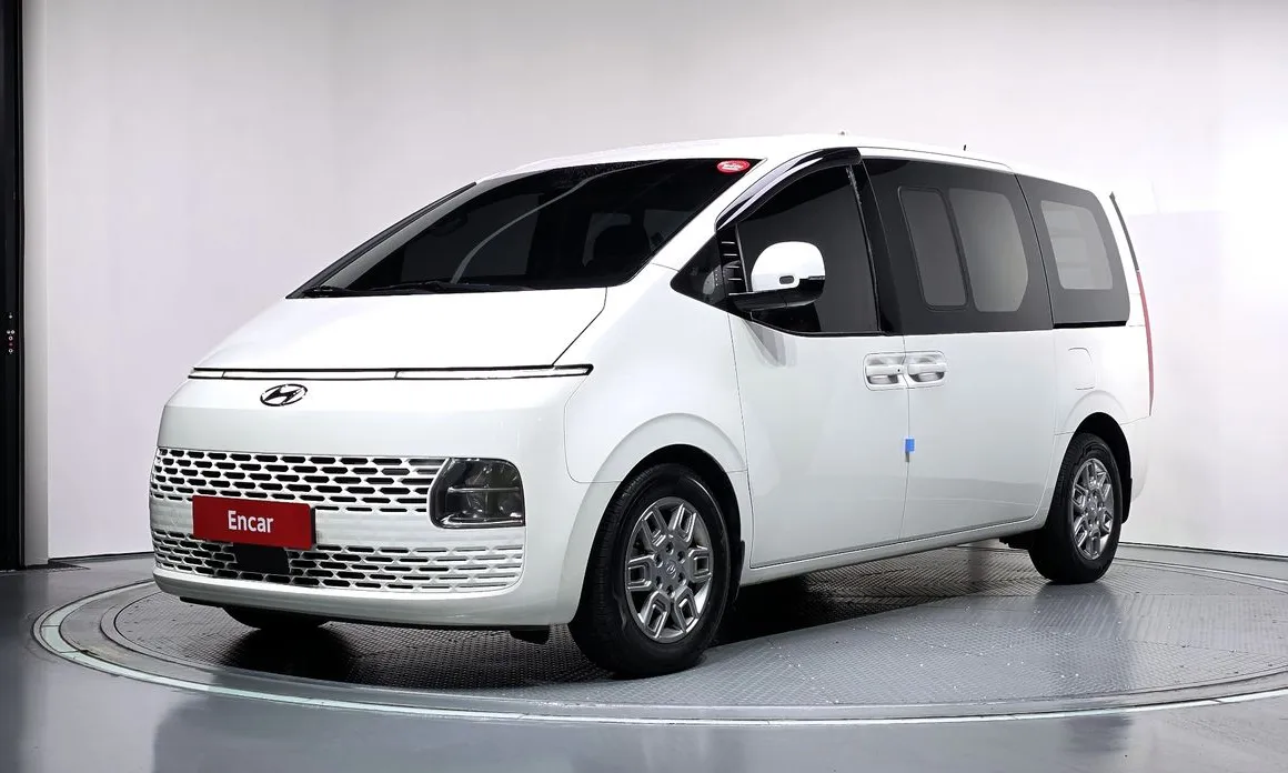 Hyundai Staria