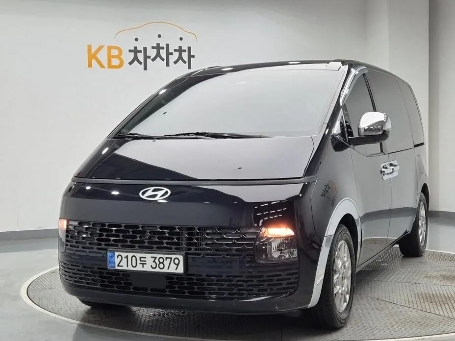 Hyundai Staria