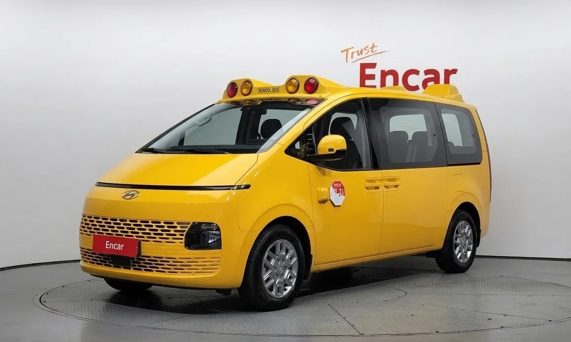 Hyundai Staria