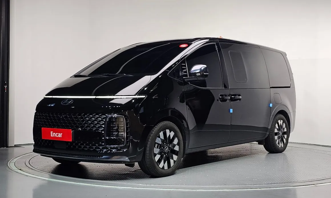 Hyundai Staria
