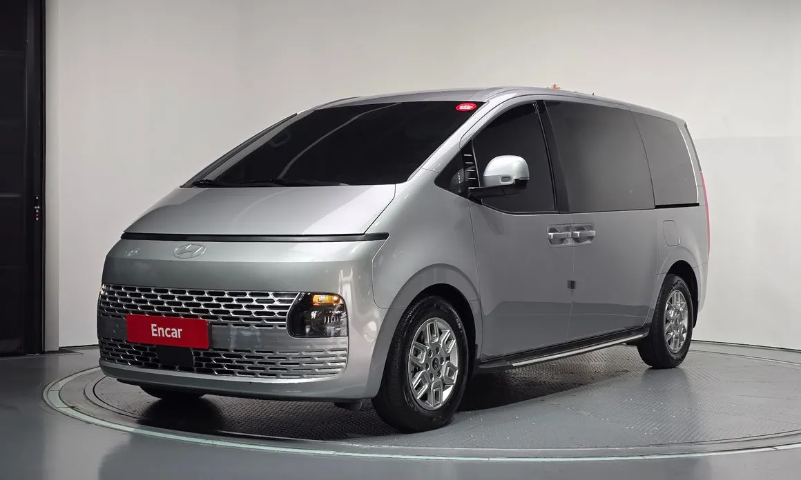 Hyundai Staria