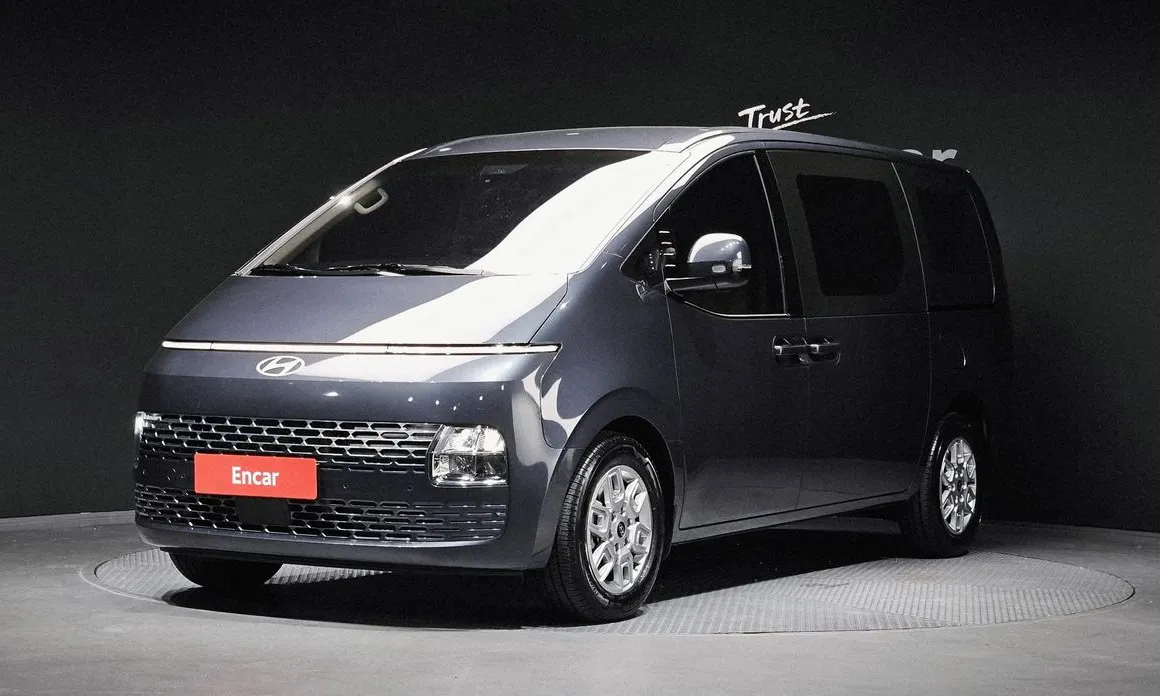 Hyundai Staria