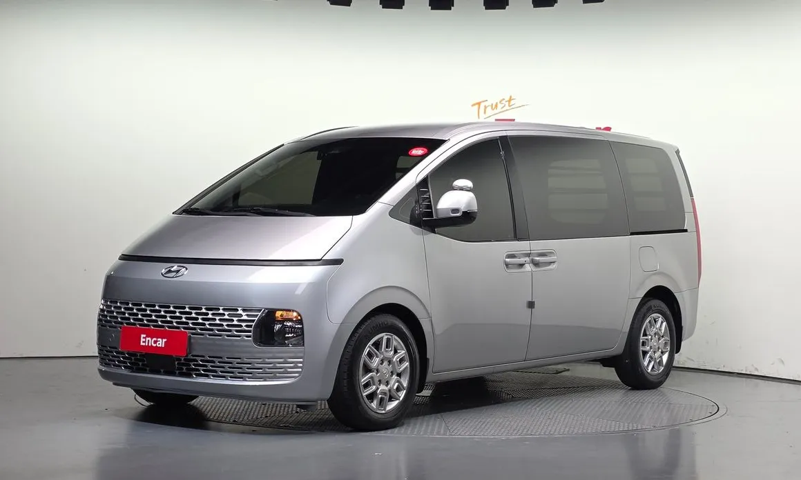 Hyundai Staria