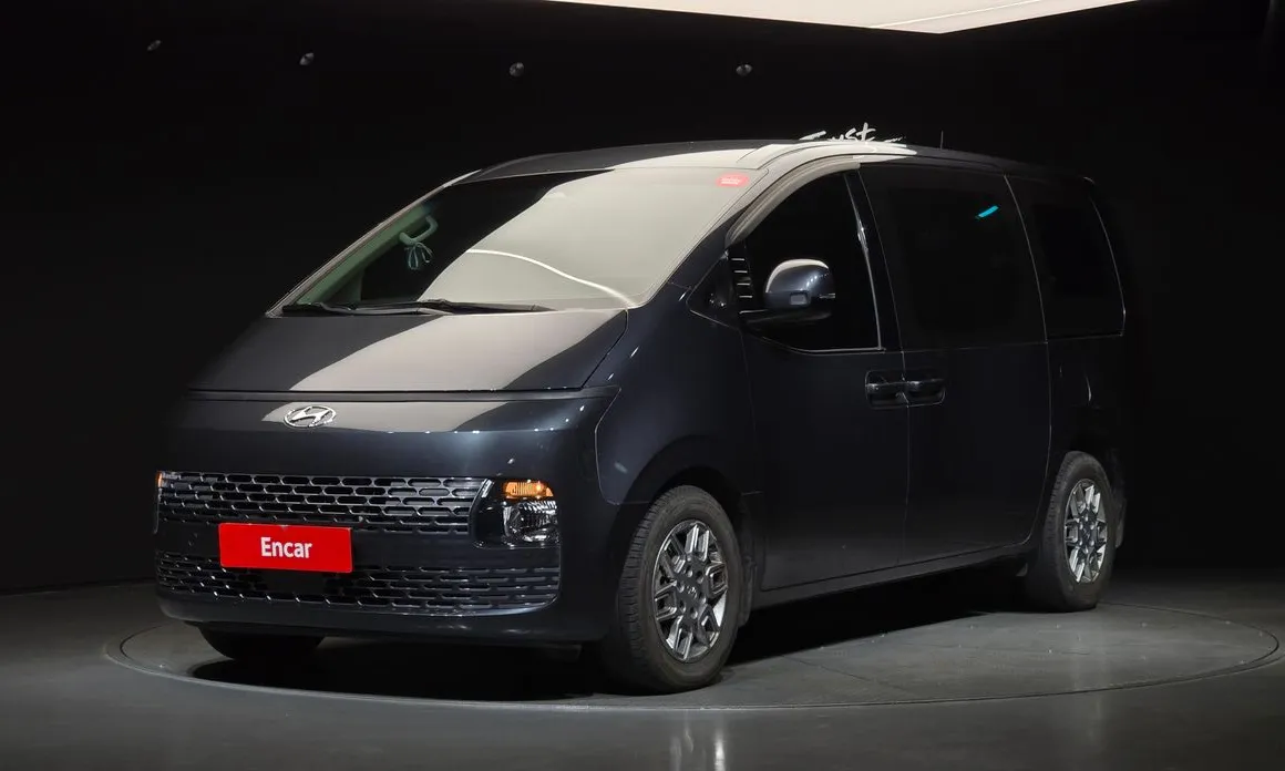 Hyundai Staria