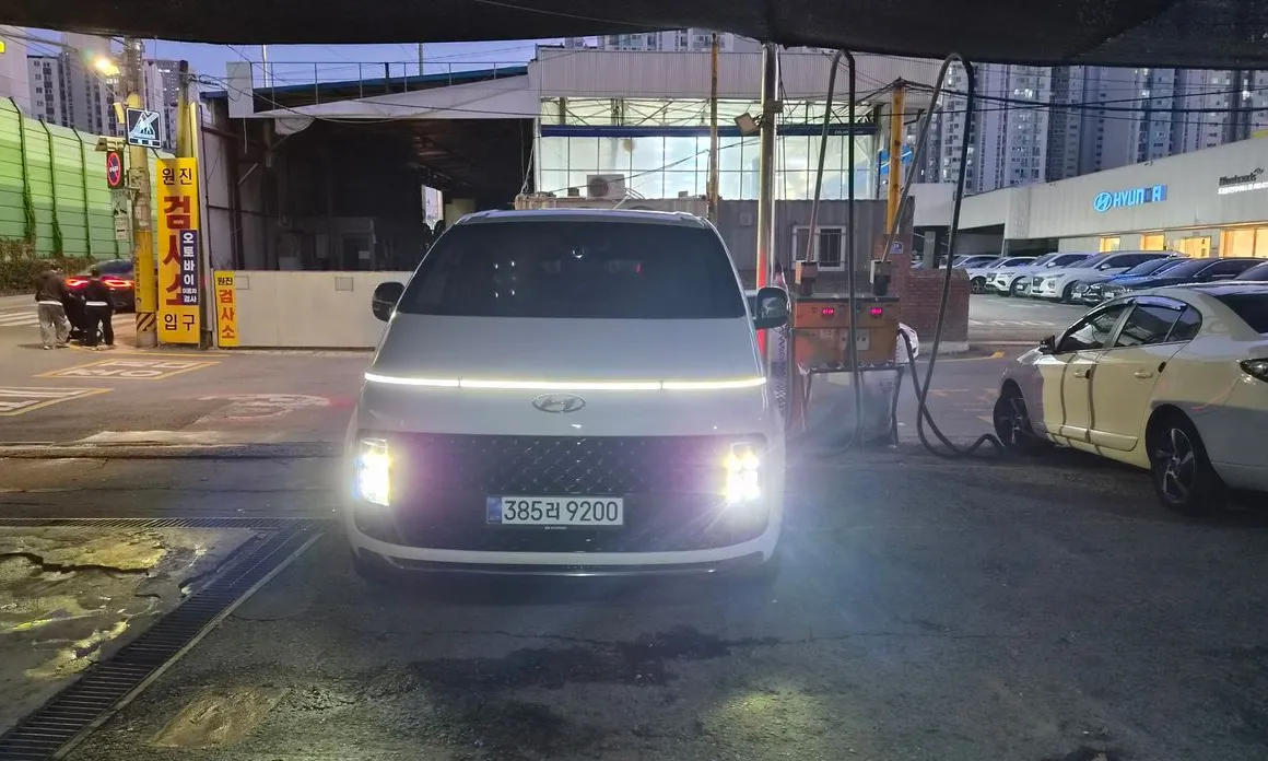 Hyundai Staria