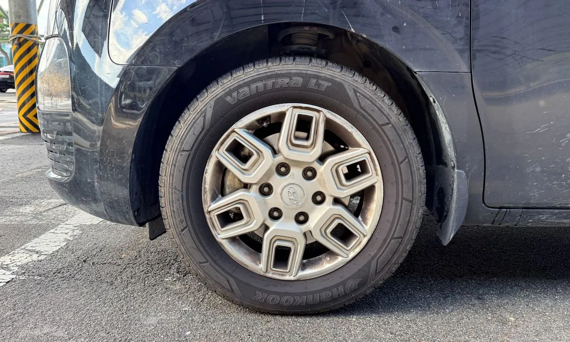Hyundai Staria