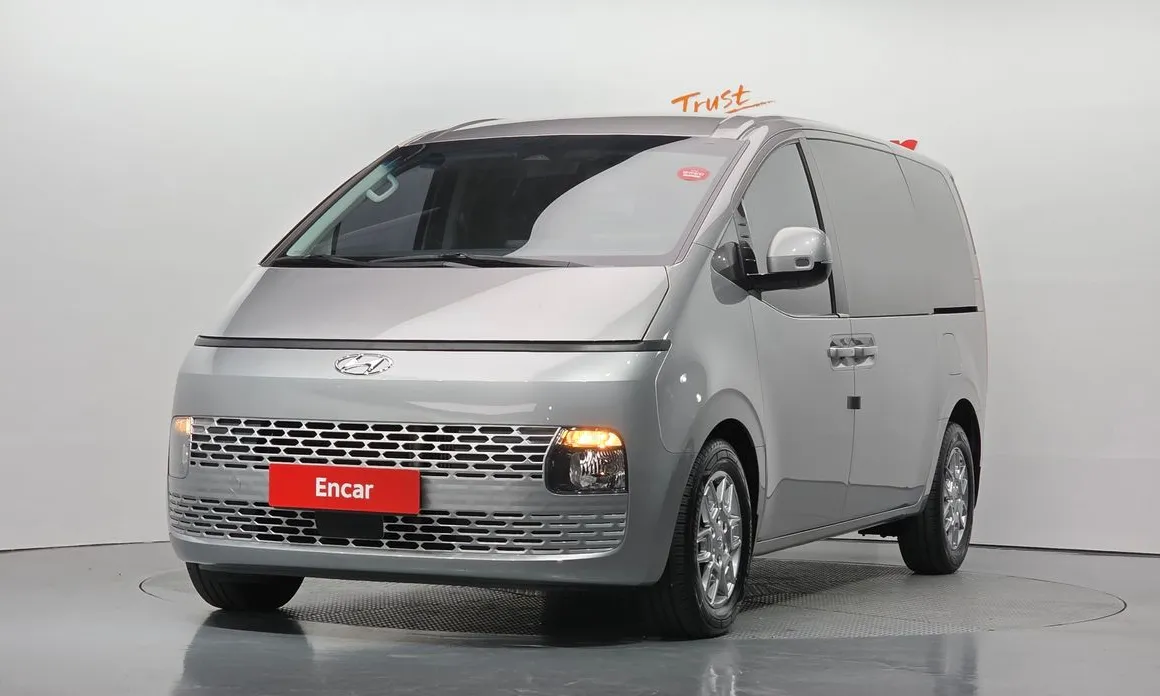 Hyundai Staria