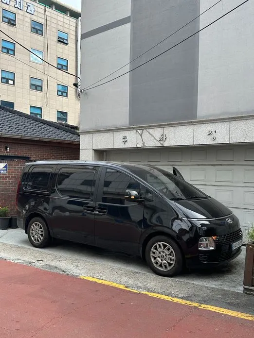 Hyundai Staria