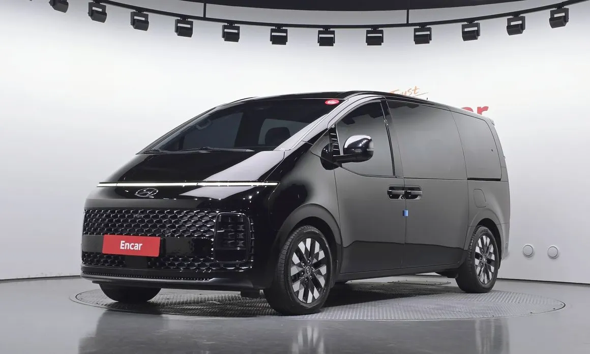 Hyundai Staria