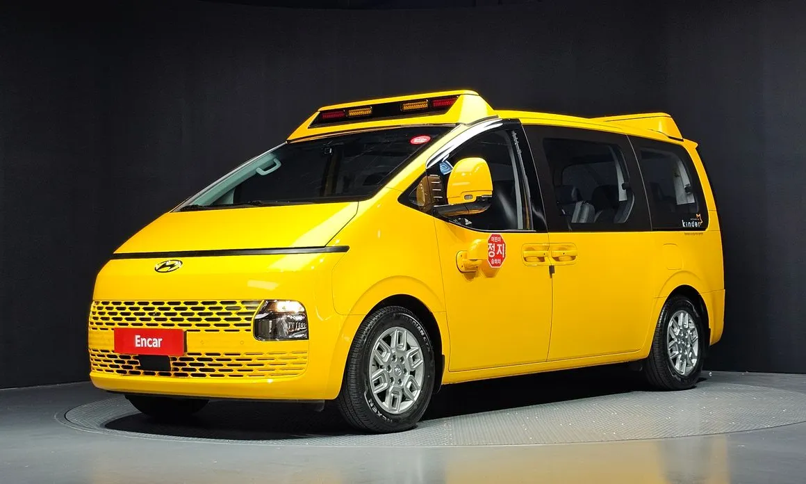 Hyundai Staria