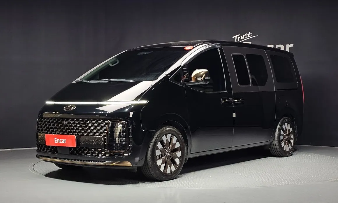 Hyundai Staria