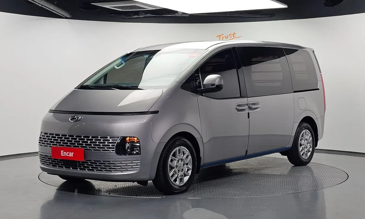 Hyundai Staria