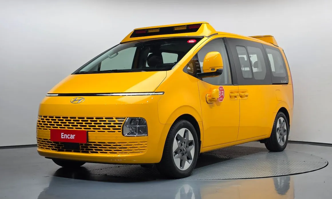 Hyundai Staria