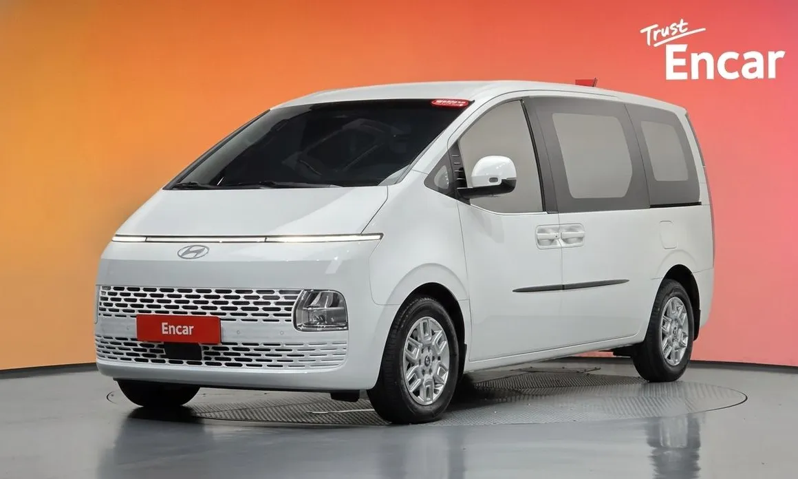 Hyundai Staria