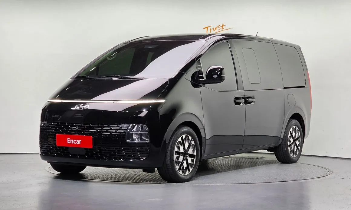 Hyundai Staria
