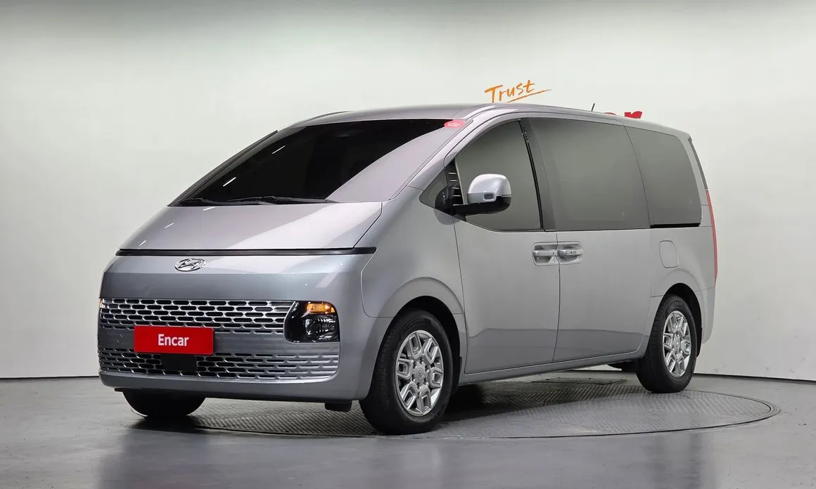Hyundai Staria