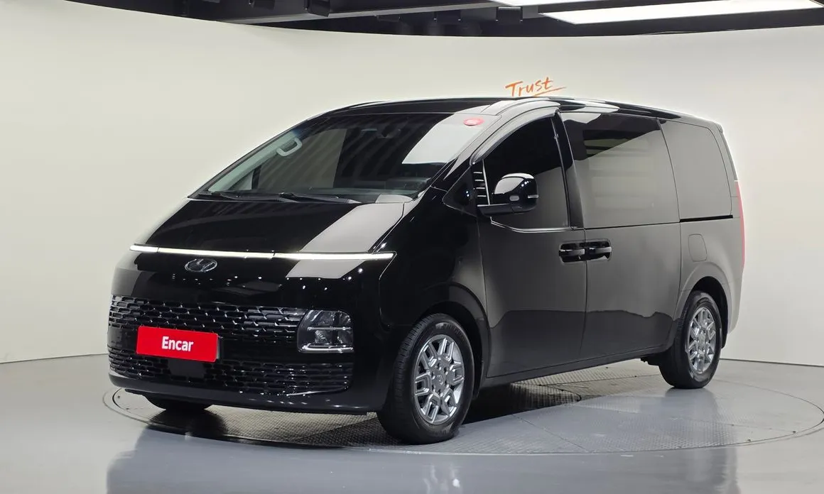 Hyundai Staria