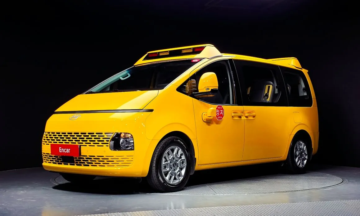 Hyundai Staria