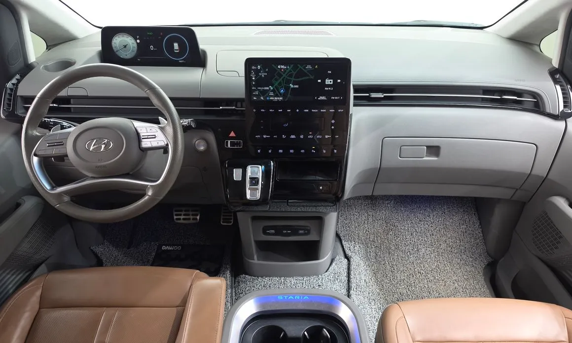 Hyundai Staria