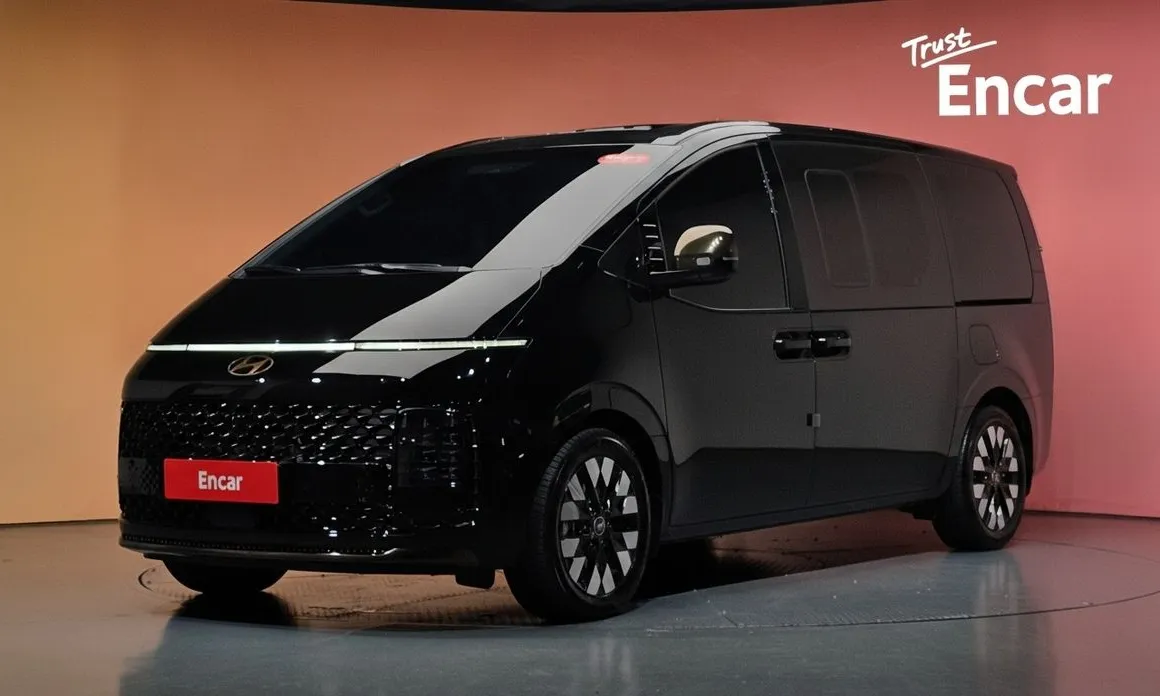 Hyundai Staria