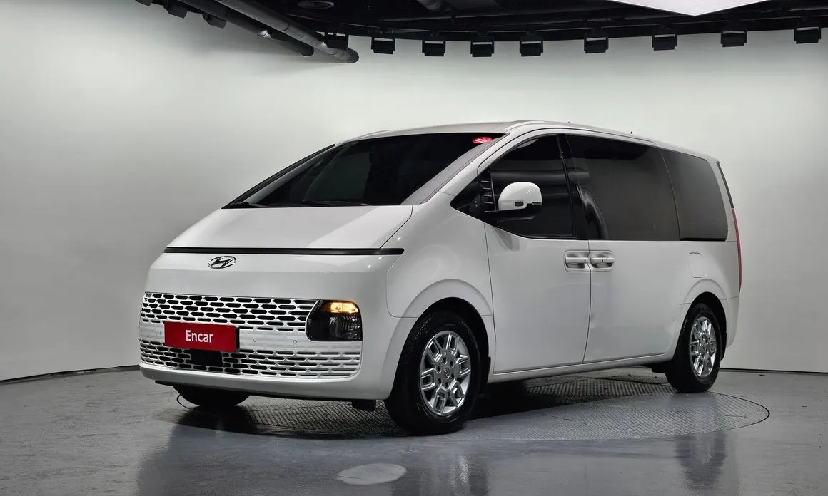 Hyundai Staria