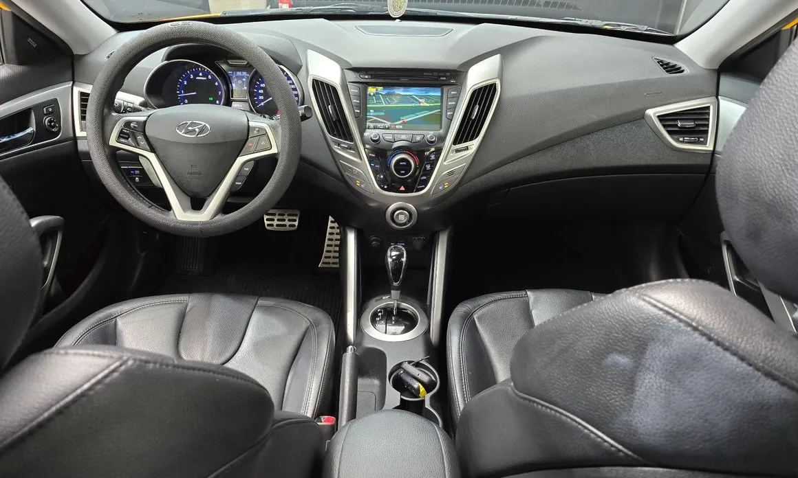 Hyundai Veloster